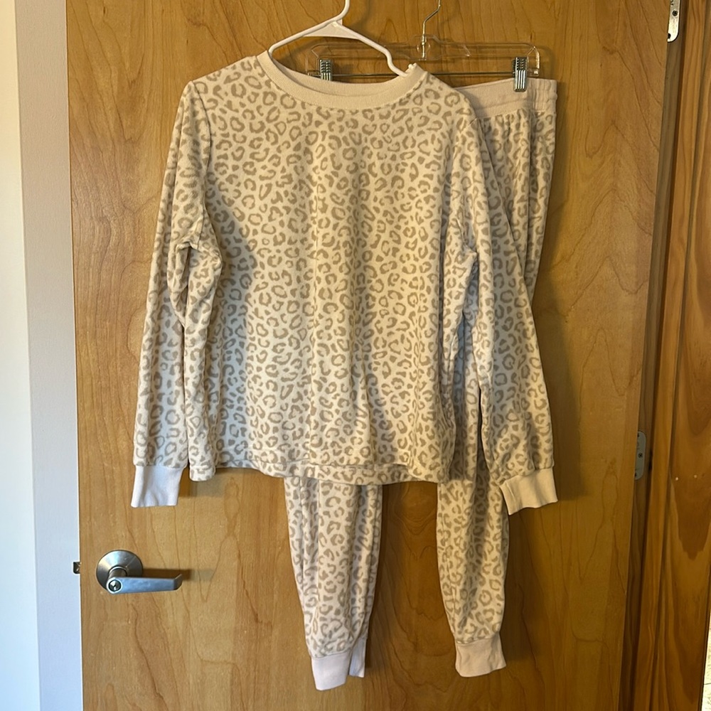 Old Navy Cream Animal Print Warm Pajama Set - Long Sleeve Shirt & Pants
